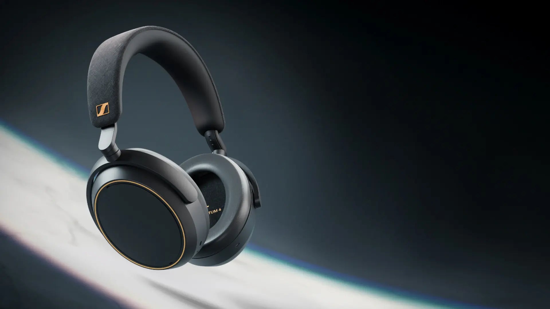  MOMENTUM 4 Copper Special Edition Desktop