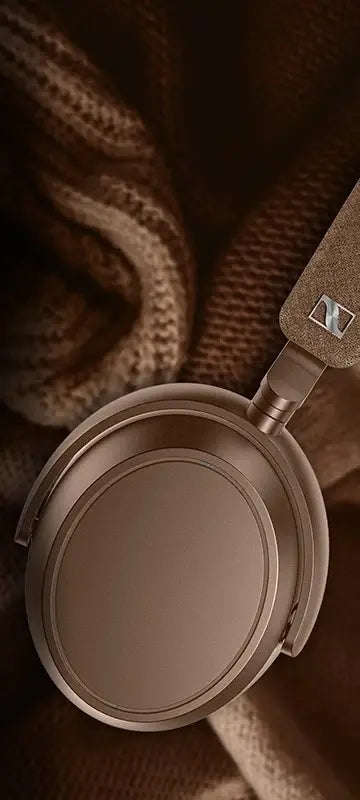 Brown MOMENTUM 4 Wireless Mobile